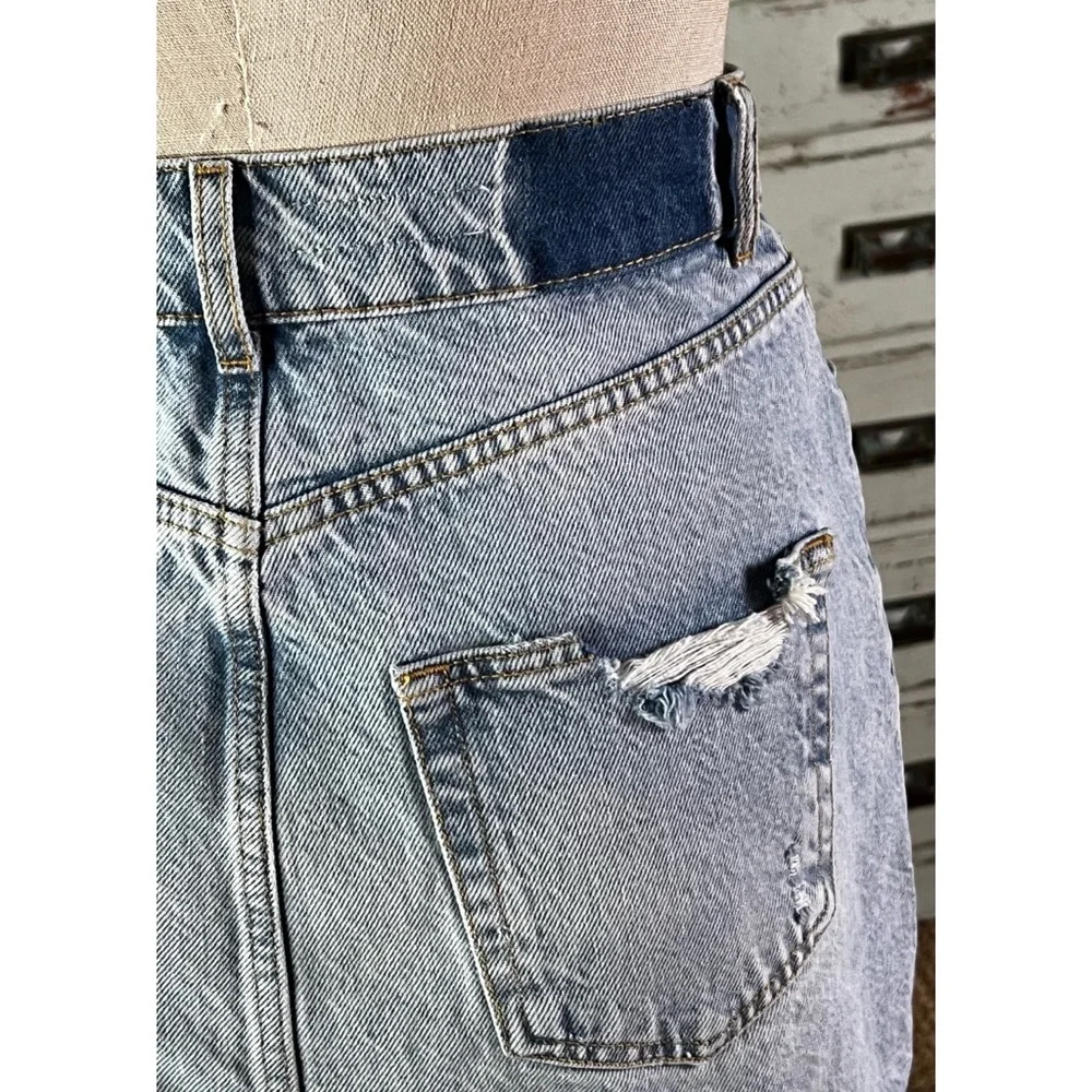 Anthropologie Pilcro Destroyed Denim Mini Skirt Size 0 - Picture 2 of 13